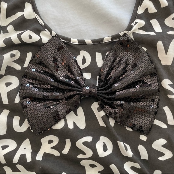 Mini Dress with Alphabet Prints and a Bow Tie - Picture 3 of 11